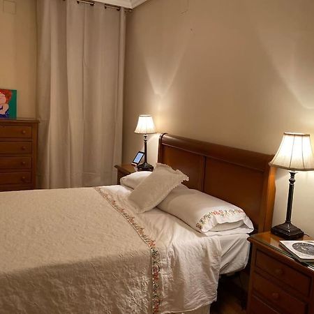 Lovely 2 Bedrooms Apartment Main Square 플라센시아 외부 사진